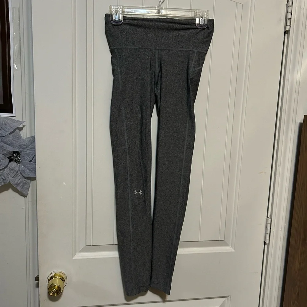 Under Armour Charcoal Leggings - Picture 2 of 5